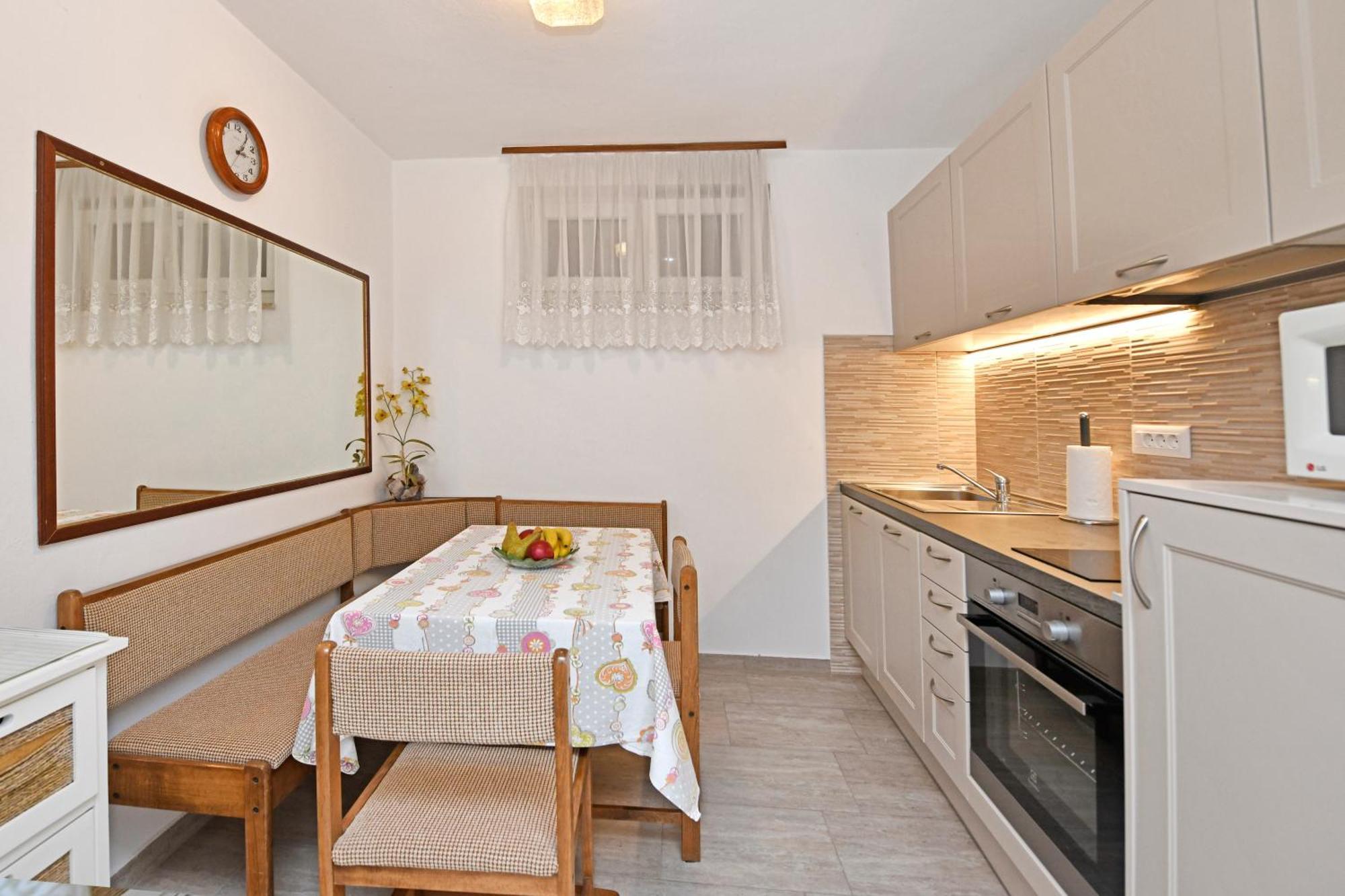 Slavica Vrvari Apartamento