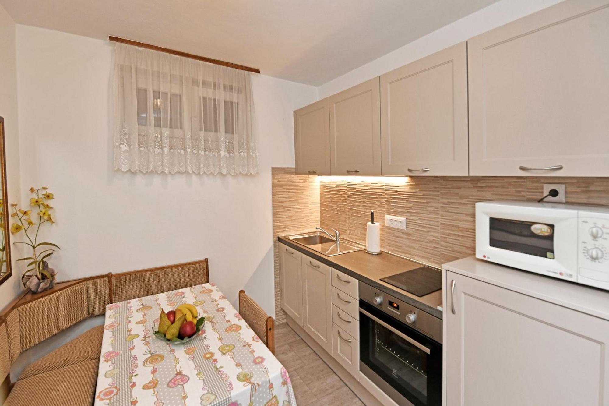Slavica Vrvari Porec